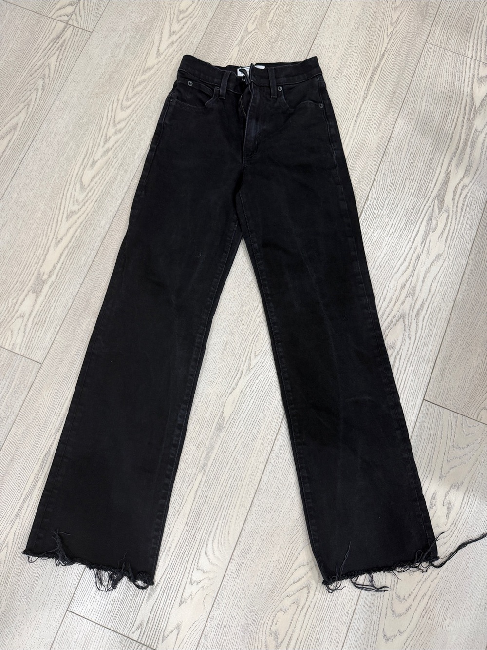 High-Rise Black Wide-Leg Jeans with Raw Hem